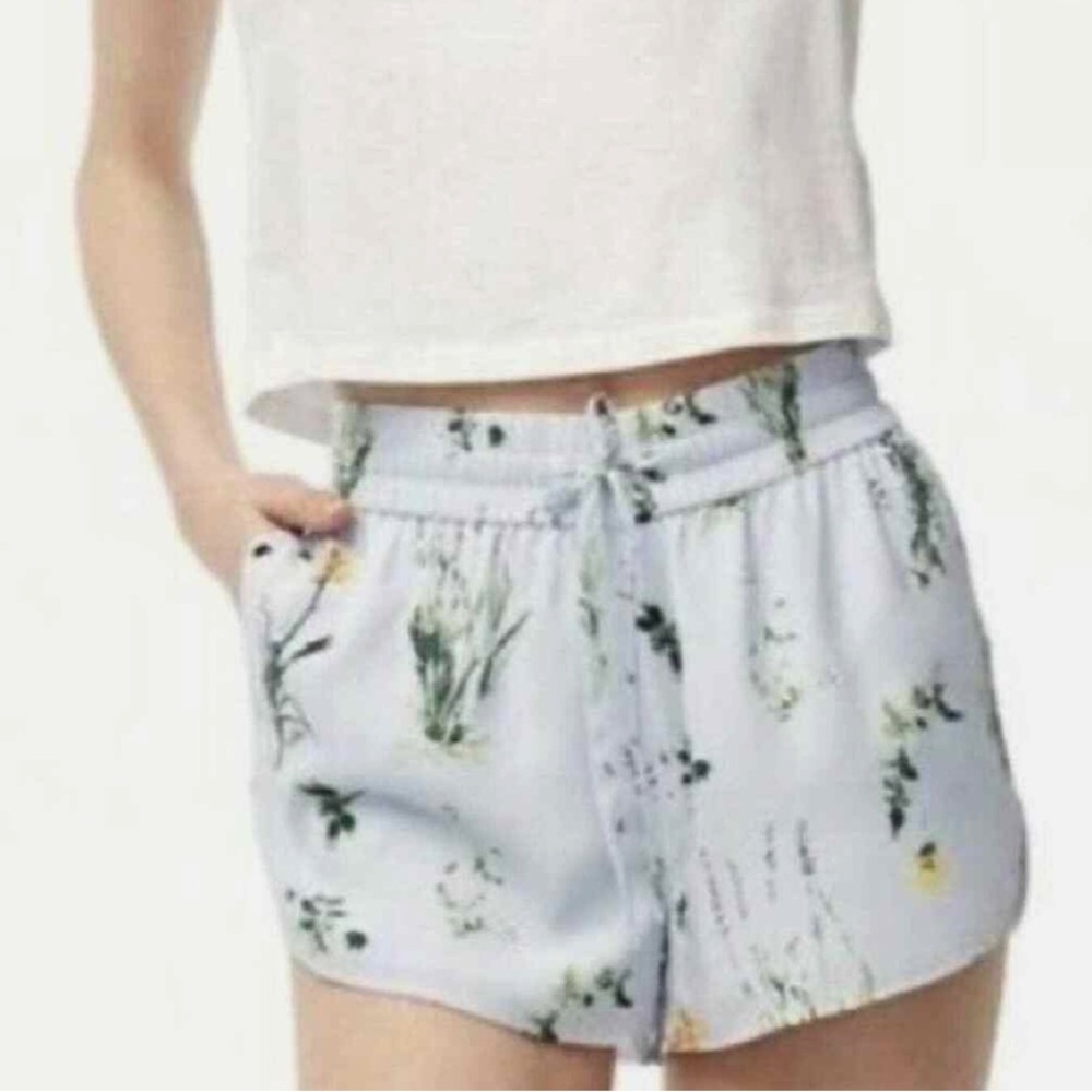 Aritzia Sunday Best Ella Light Blue Floral Shorts